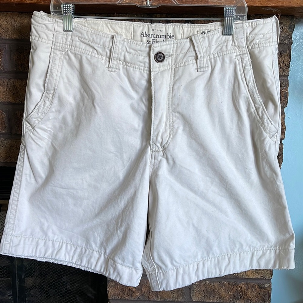 Abercrombie & Fitch cream button-flu shorts